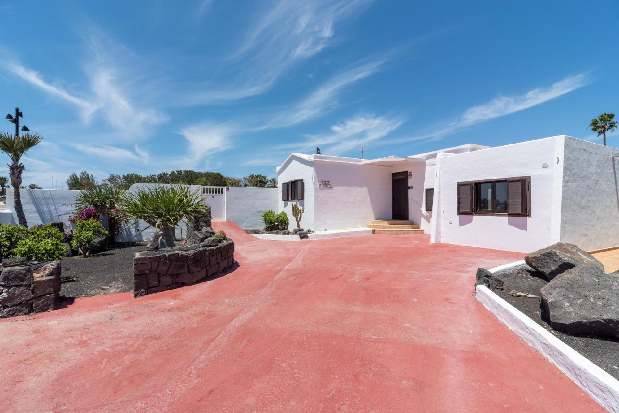 Villa Michelle - Lh114 By Villas Now Ltd Playa Blanca  Exteriör bild