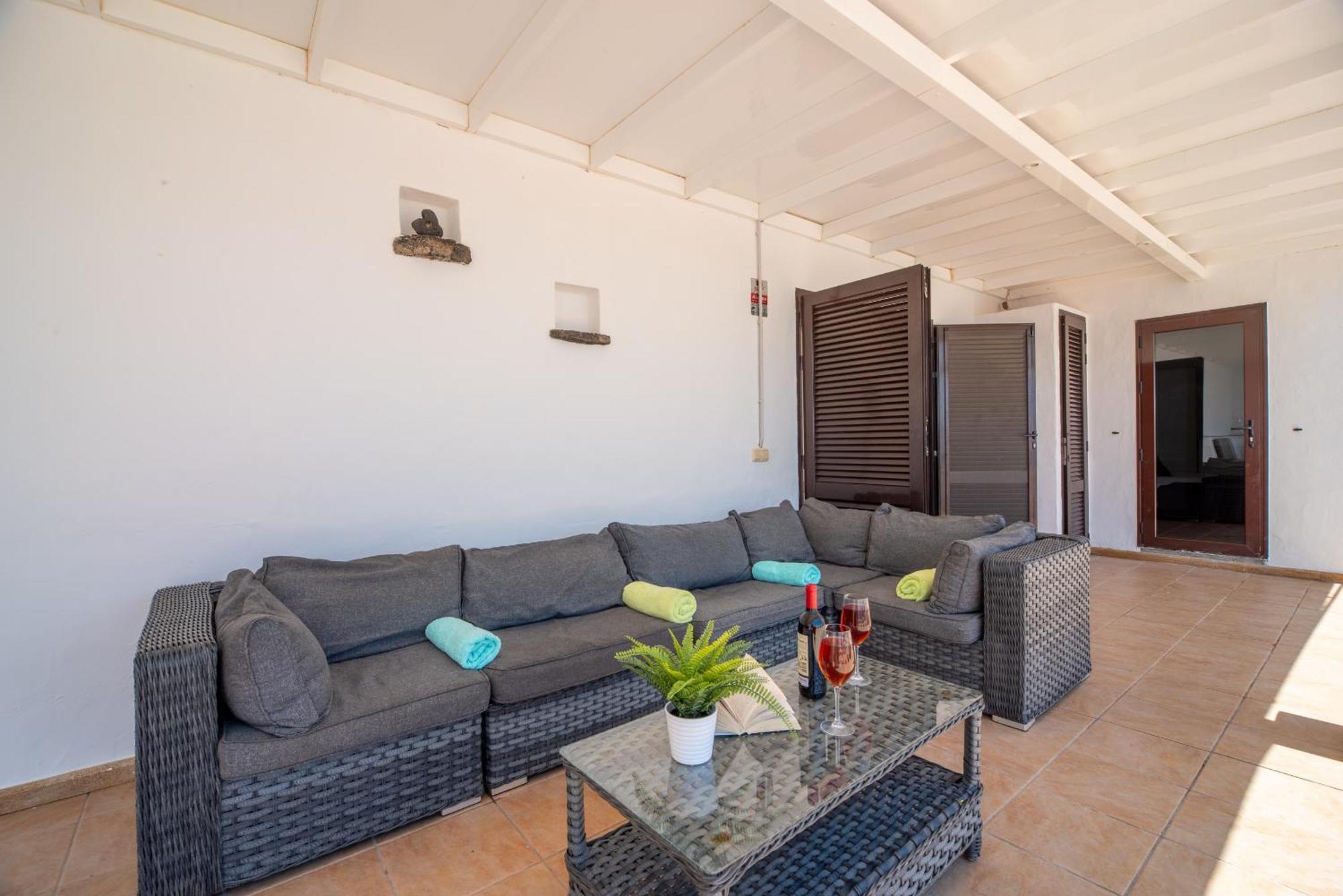 Villa Michelle - Lh114 By Villas Now Ltd Playa Blanca  Exteriör bild