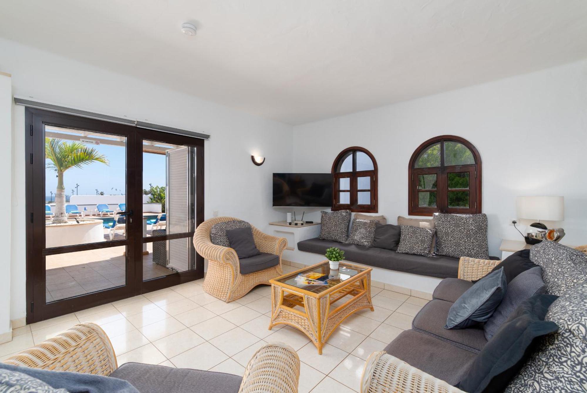 Villa Michelle - Lh114 By Villas Now Ltd Playa Blanca  Exteriör bild