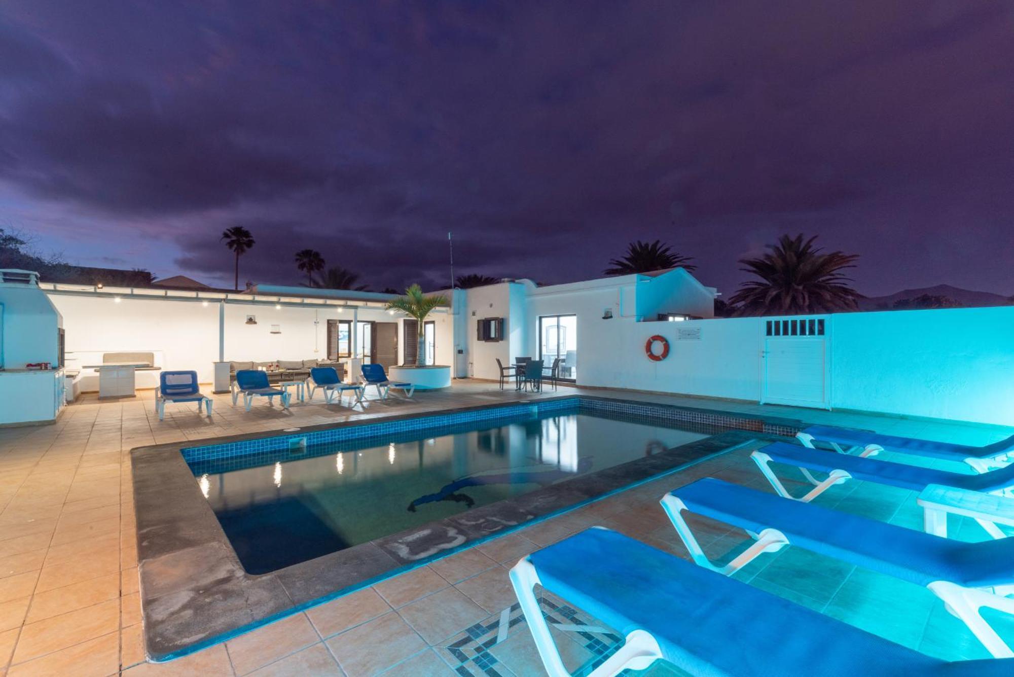 Villa Michelle - Lh114 By Villas Now Ltd Playa Blanca  Exteriör bild